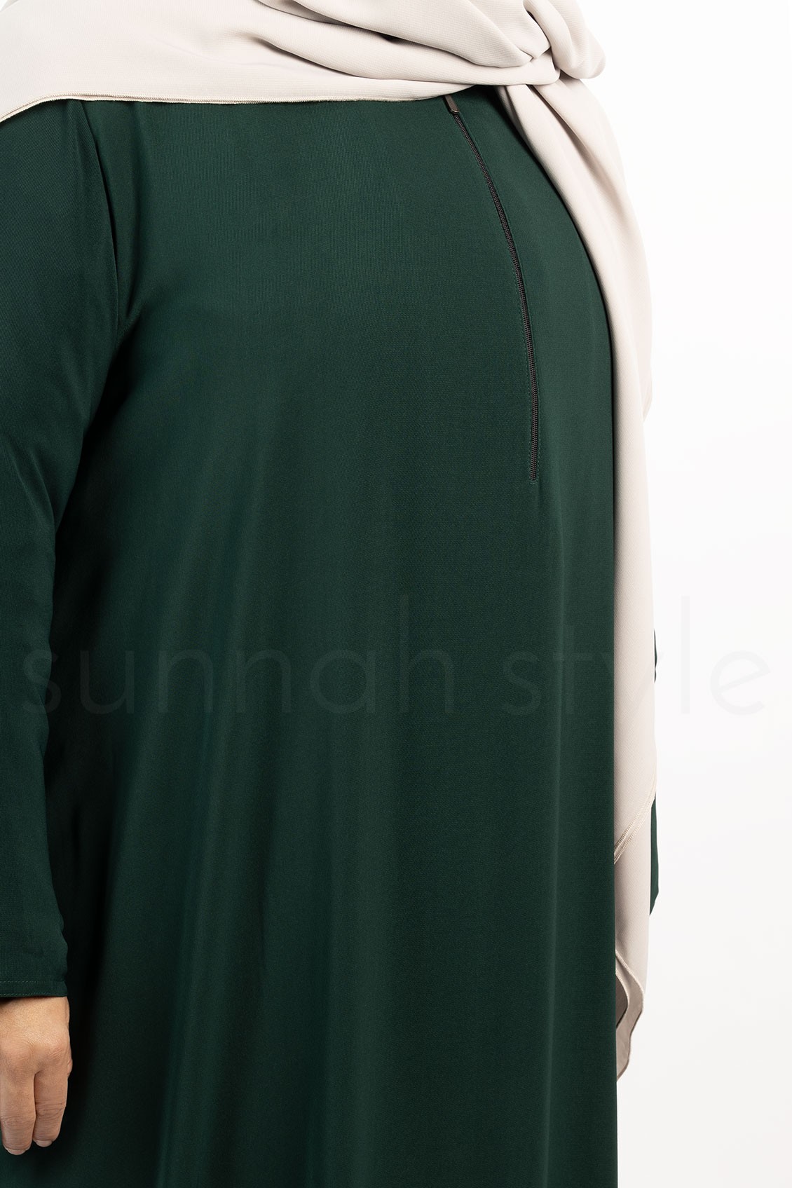 Sunnah Style Essentials Closed Abaya Plus Pine